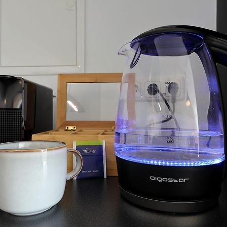 'Traveller Lodge' Grosszuegiges Apartment - 3 Bedroom 10Min To Hbf, Full Kitchen, Homeoffice, Netflix, Wifi Düsseldorf Kültér fotó